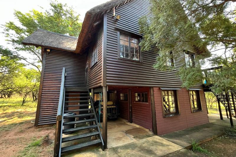 5 Bedroom Property for Sale in Vaalkop Dam North West